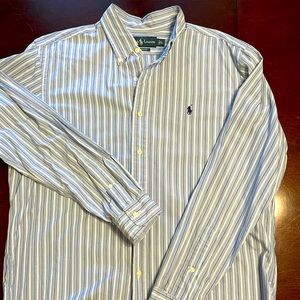 Men’s Ralph Lauren polo shirt. Size L